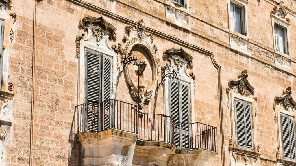 Come gli influencer TikTok in Italy collaborano con brand in Spain