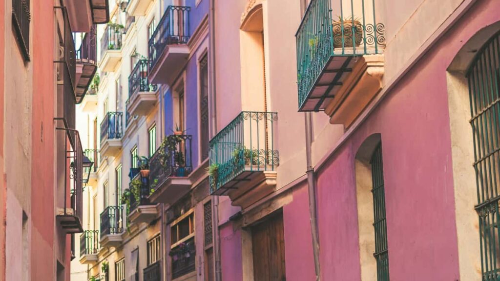 Guida pratica per advertiser italiani: come scovare e collaborare con creator locali su Chingari in Uzbekistan per contenuti city guide autentici.