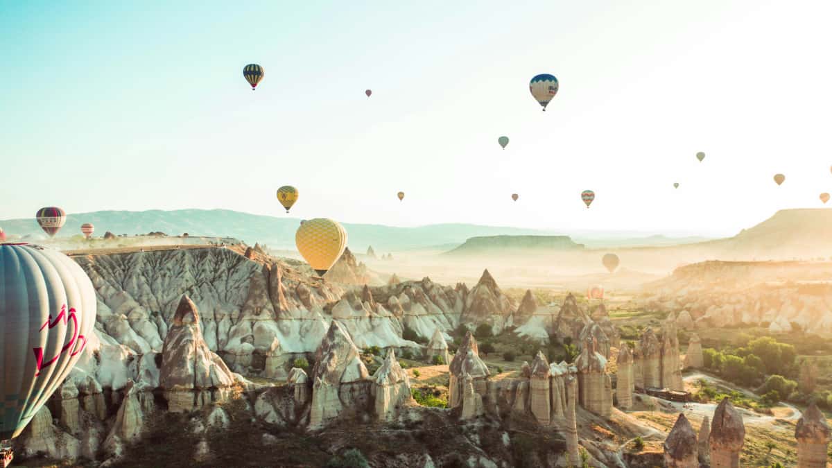 Marketer italiani: trovare creator WhatsApp thailandesi per livestream efficaci