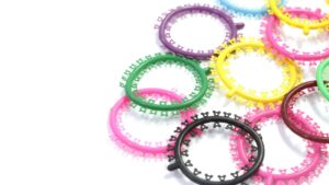 Guida pratica per creator in Italia: strategie su LinkedIn per contattare brand russi nel beauty, rischi da considerare, esempi reali e checklist per trasformare un messaggio in collaborazione.